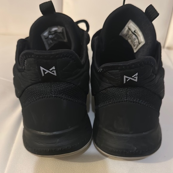 Nike Men PG Paul George Basketball Shoes Black Mid Top Athletic Sneakers Sze 9.5 - Picture 2 of 6